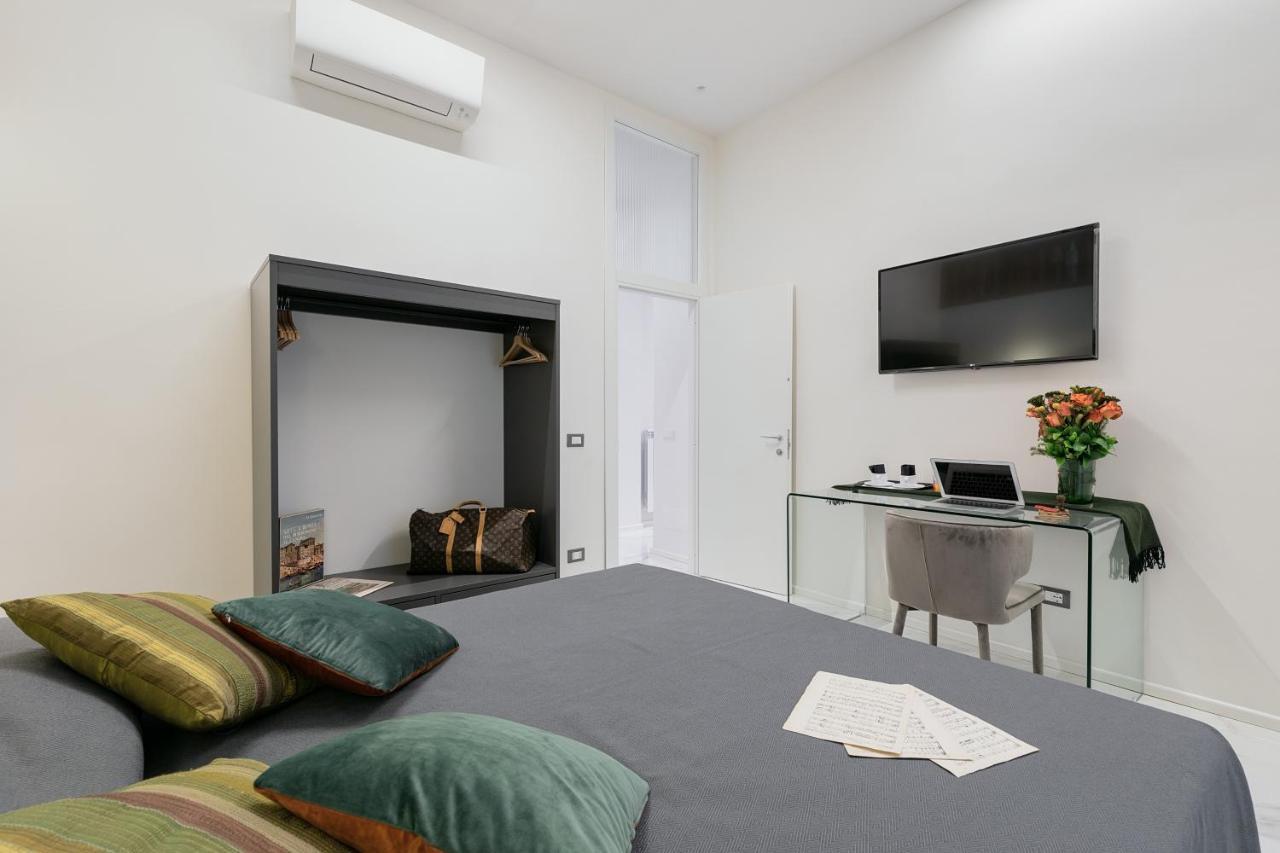 Cavour Suites Guest House Rome Bagian luar foto