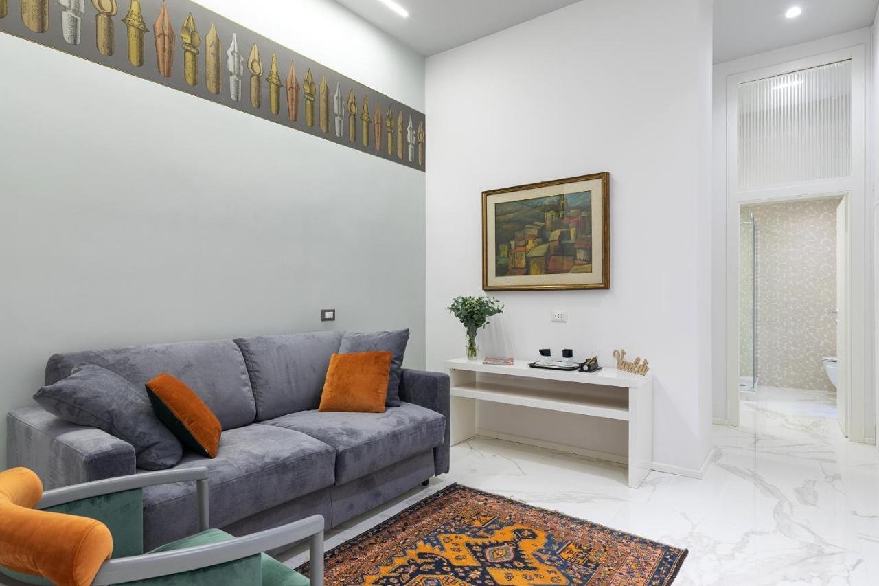 Cavour Suites Guest House Rome Bagian luar foto