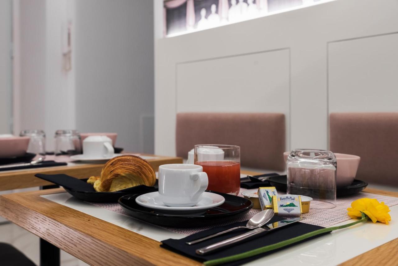 Cavour Suites Guest House Rome Bagian luar foto