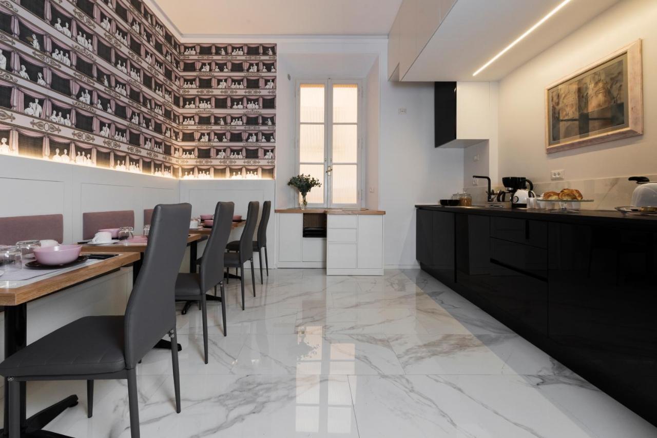 Cavour Suites Guest House Rome Bagian luar foto