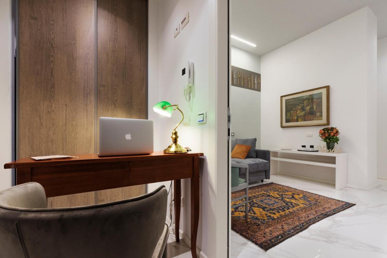 Cavour Suites Guest House Rome Bagian luar foto