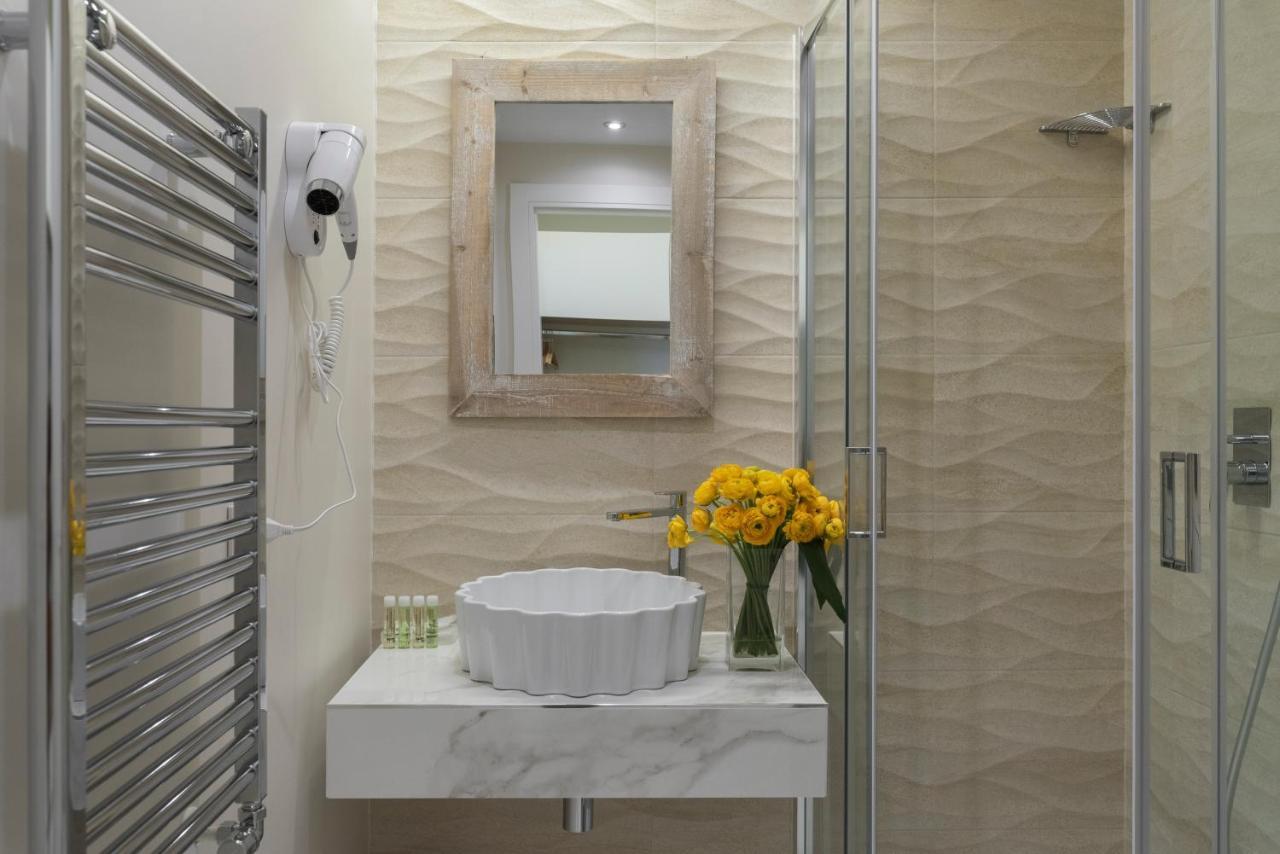 Cavour Suites Guest House Rome Bagian luar foto